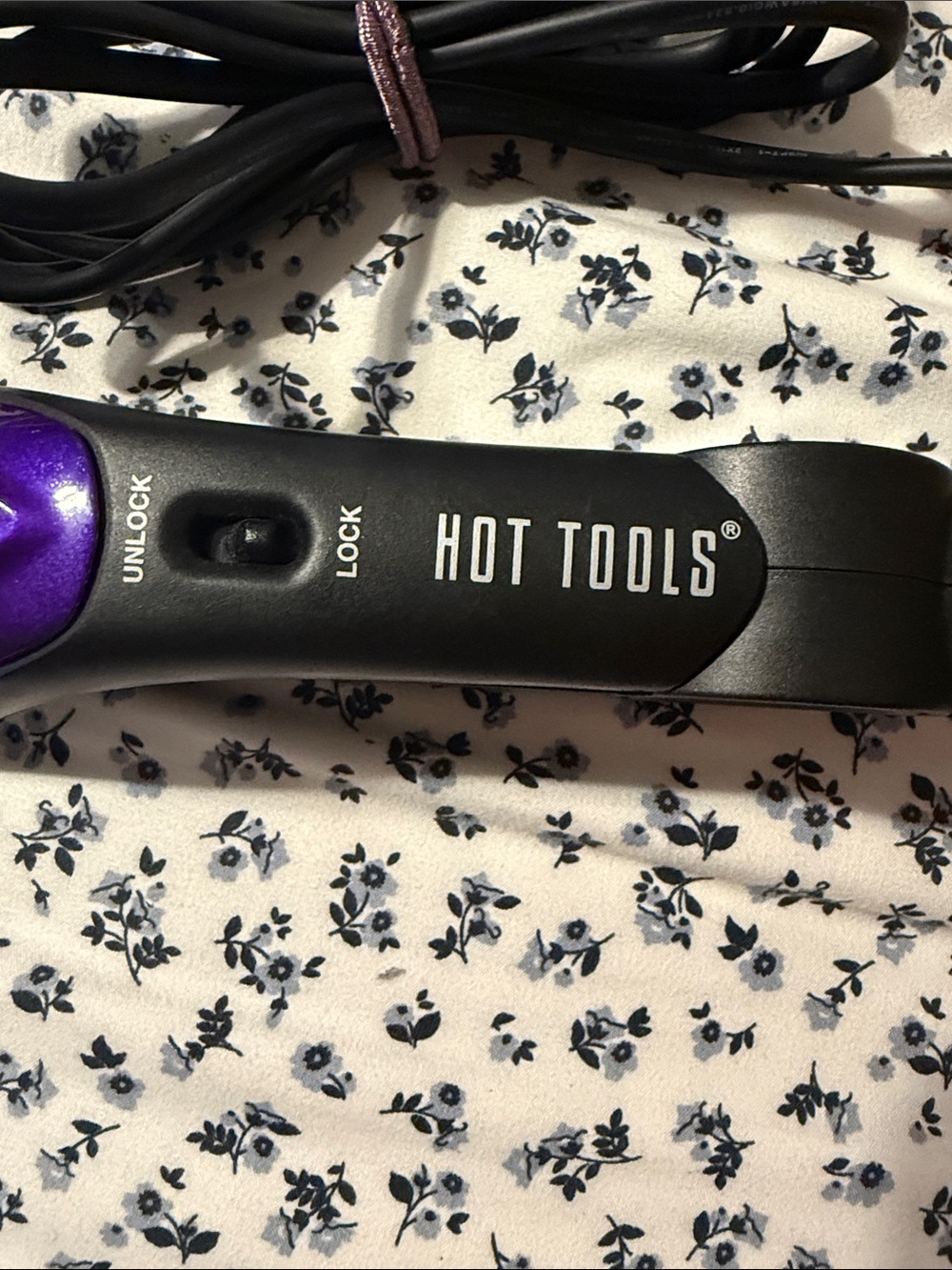 Hot Tools Deep Waver Ceramic 3 barrel styling tool - Picture 2 of 10